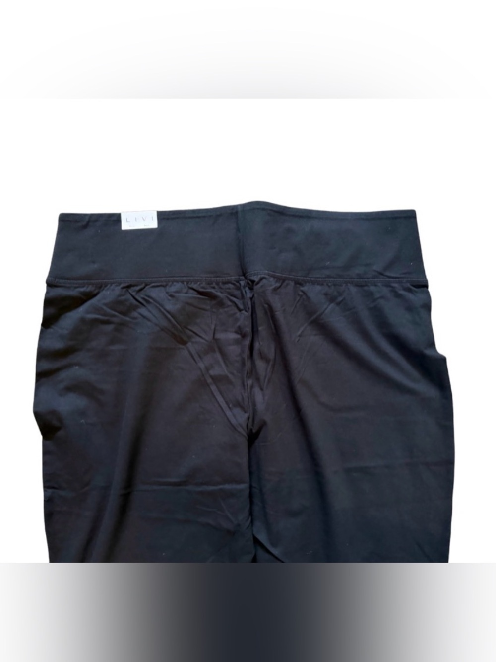 Livi Lane Bryant Yoga Capri Leggings - Picture 4 of 6